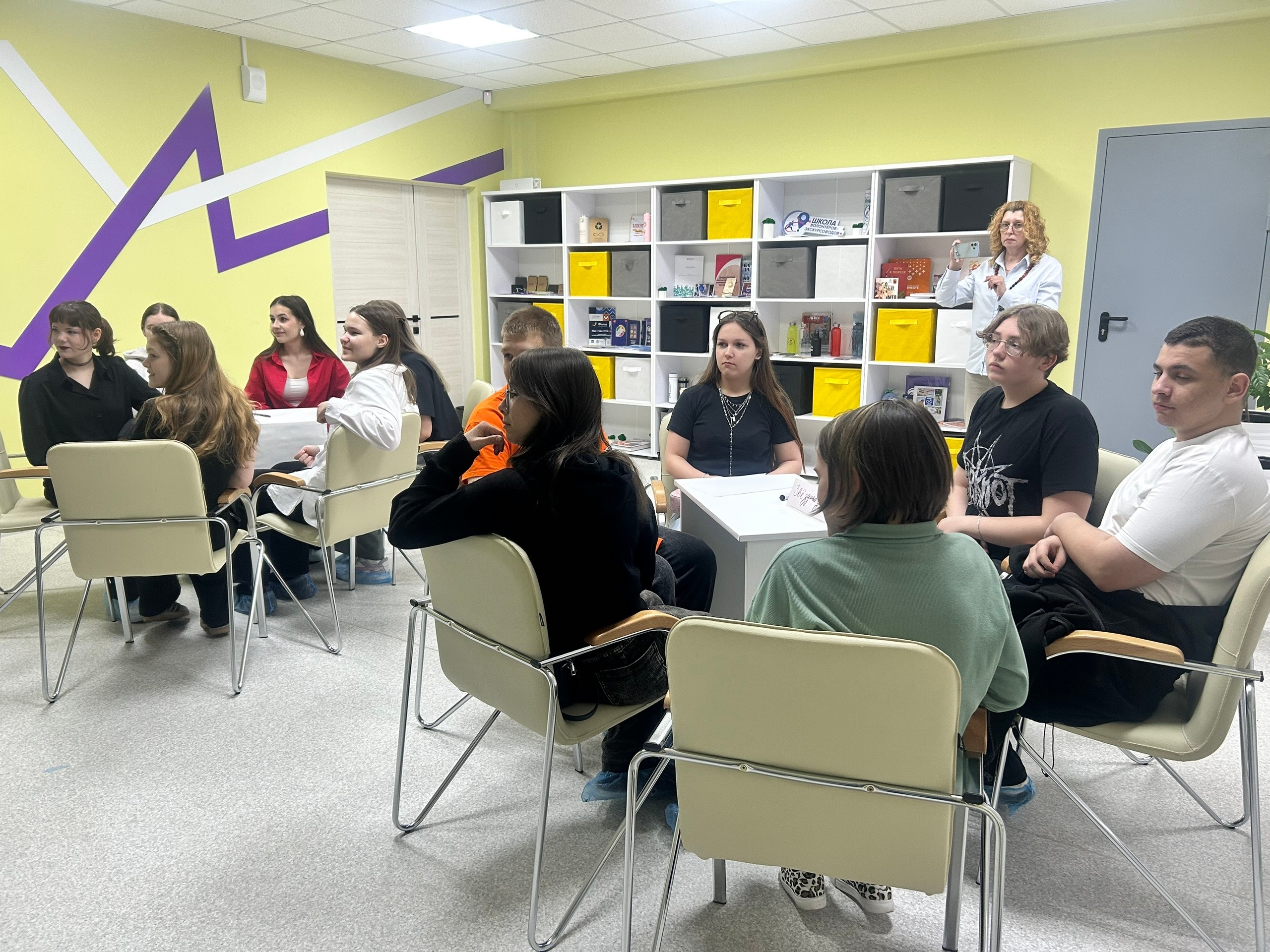В центре «Молодежная инициатива» прошла интеллектуальная игра, посвященная Дню космонавтики