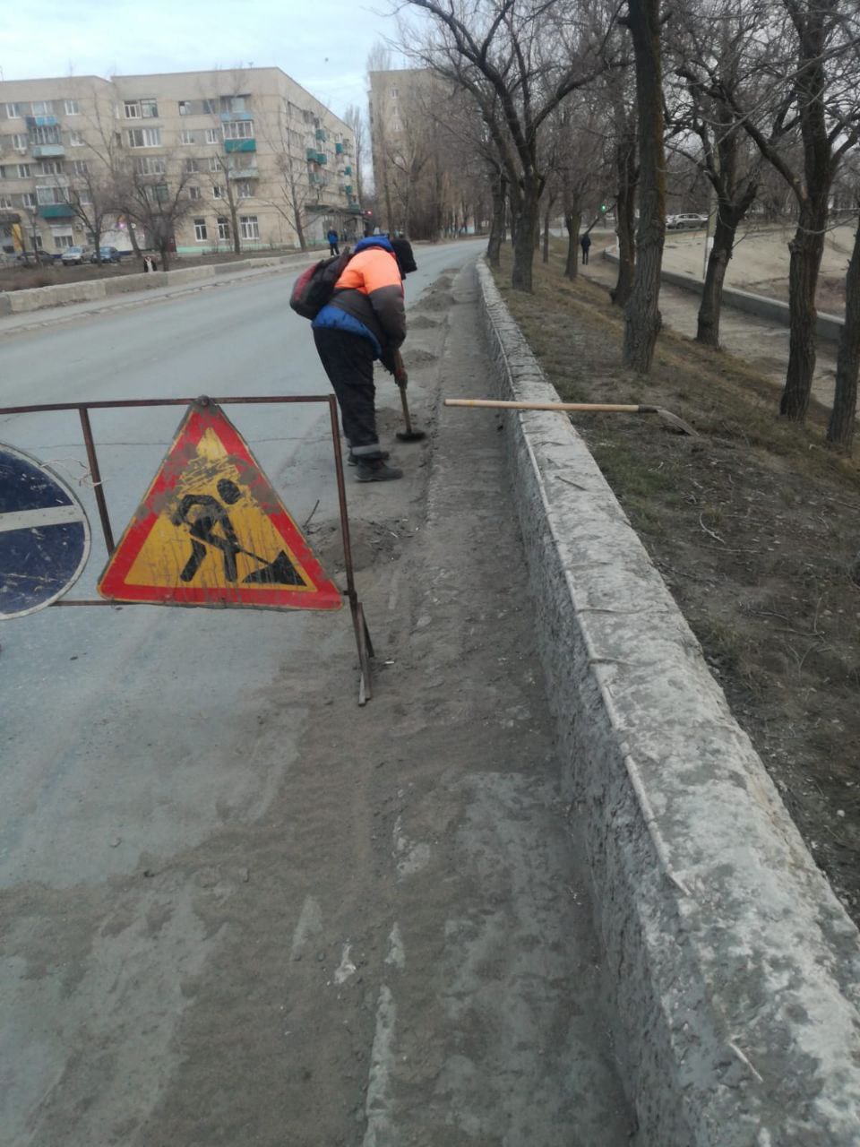 Сотрудниками «Комбината благоустройства» ежедневно ведутся работы по благоустройству города Балаково