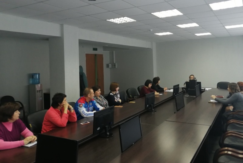 Пенсионный фонд и центр занятости продолжают консультировать граждан предпенсионного возраста