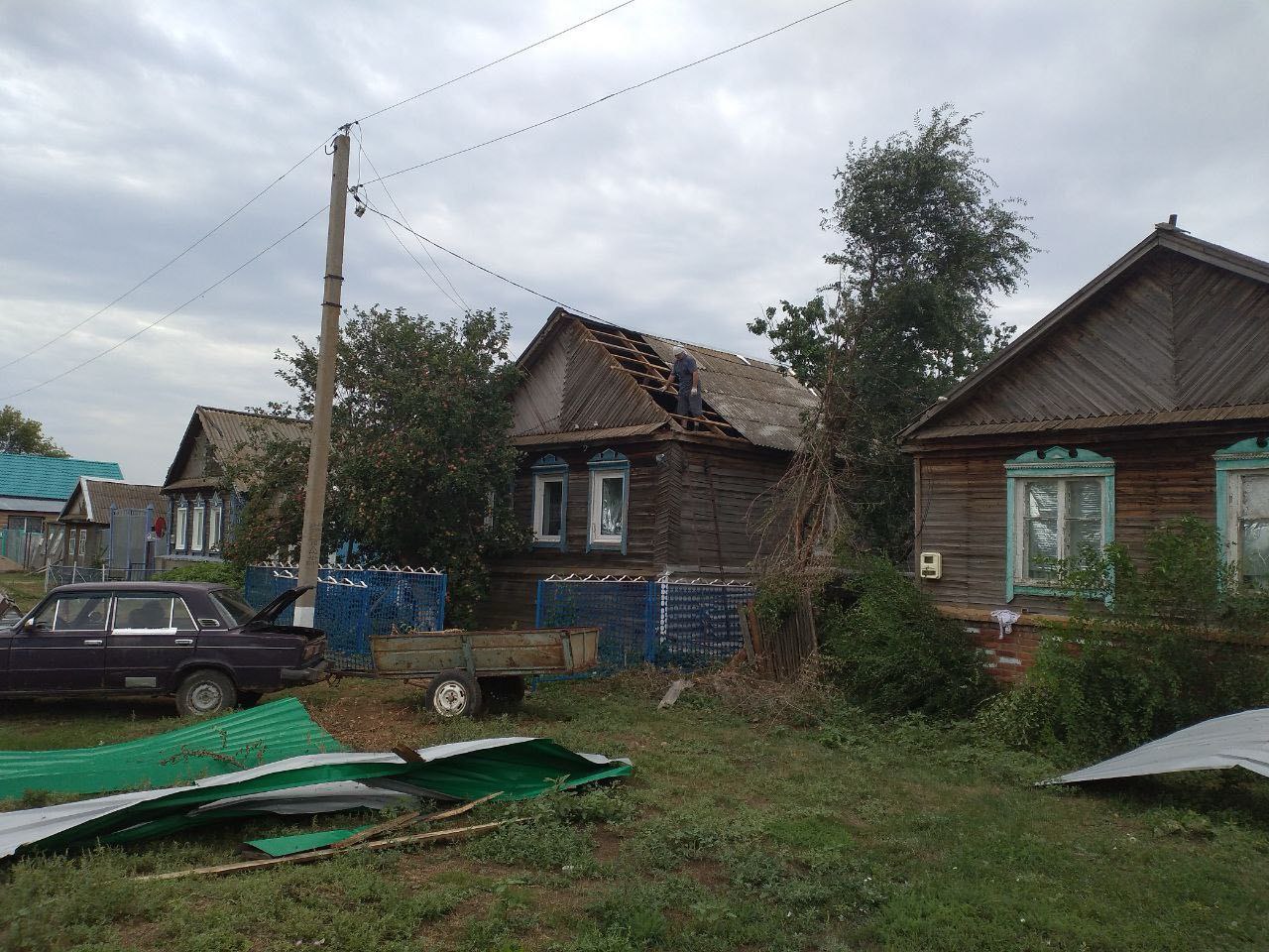 В селе Новая Елюзань продолжаются восстановительные работы