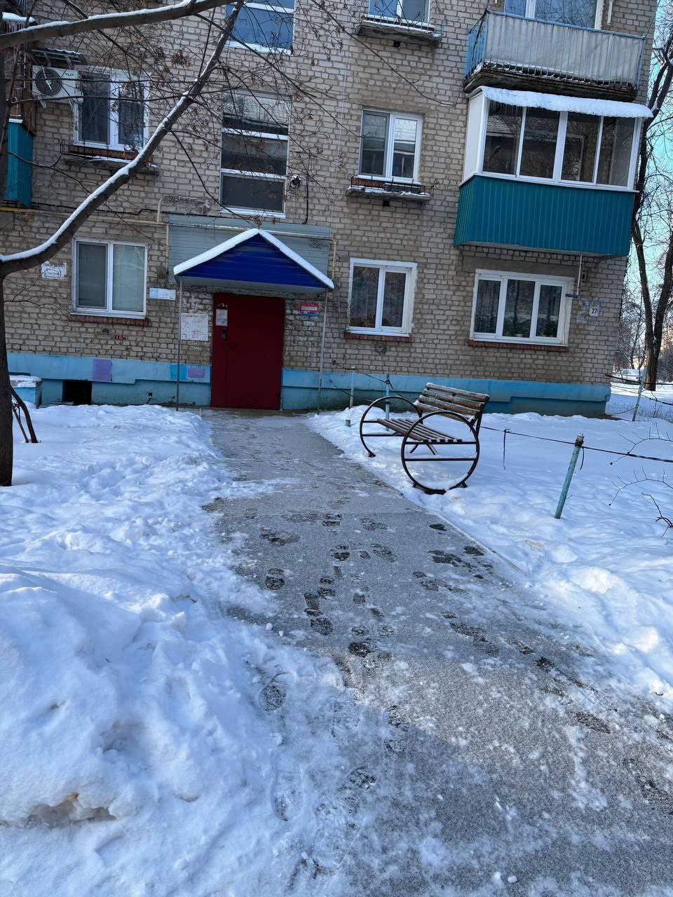 Уборка снега продолжается в ежедневном режиме