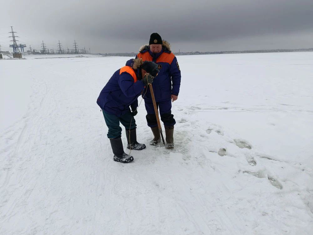 В Балаково прошел рейд по безопасности на водных объектах