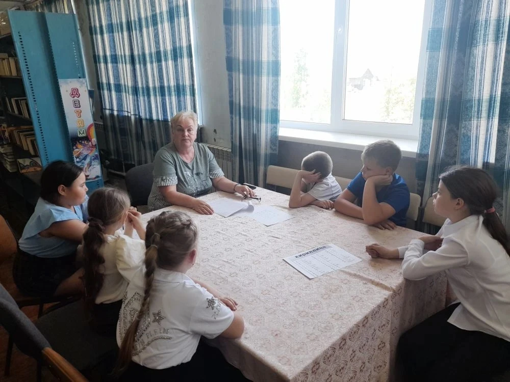 В селе Николевка состоялось мероприятие «К сокровищам родного слова», посвящённое Дню славянской письменности и культуры