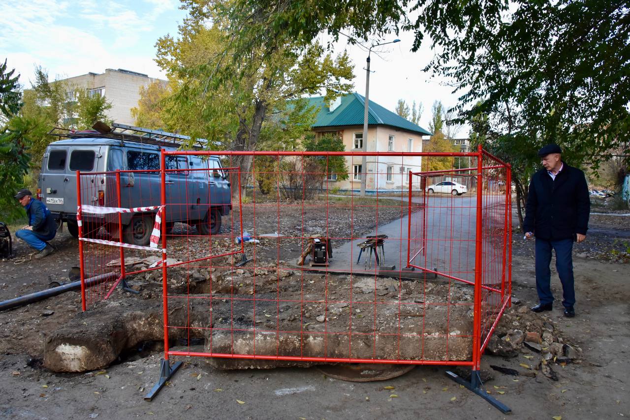 В городе Балаково ведётся постоянный контроль за работой по устранению порывов на тепловых сетях