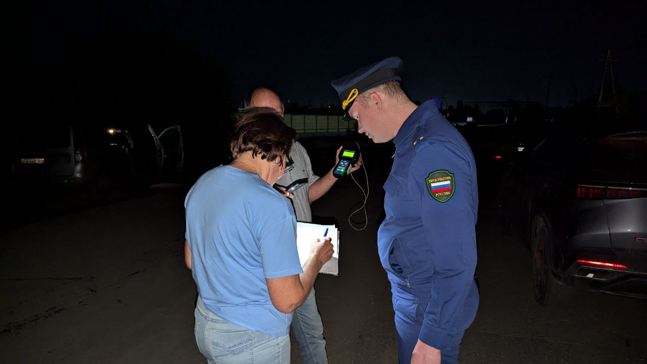 В селе Ивановка и в городе Балаково взяли заборы воздуха