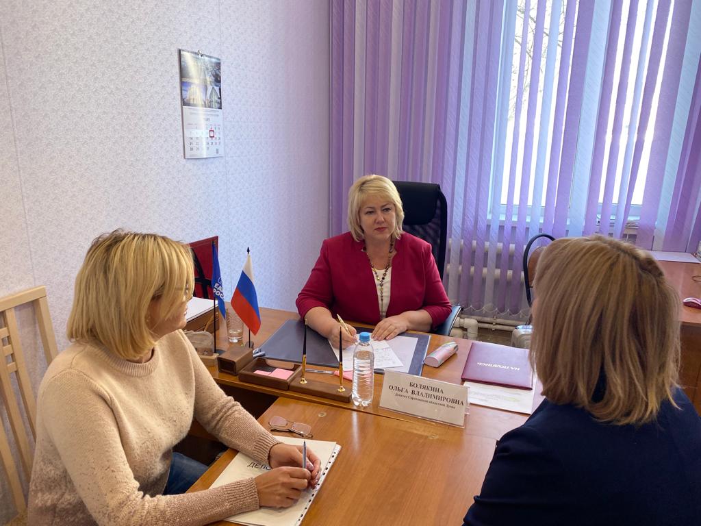 Вице-спикер облдумы помогла балаковцам с приобретением лекарств 